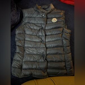 Moncler boys size 12  Dark blue Puffer Vest